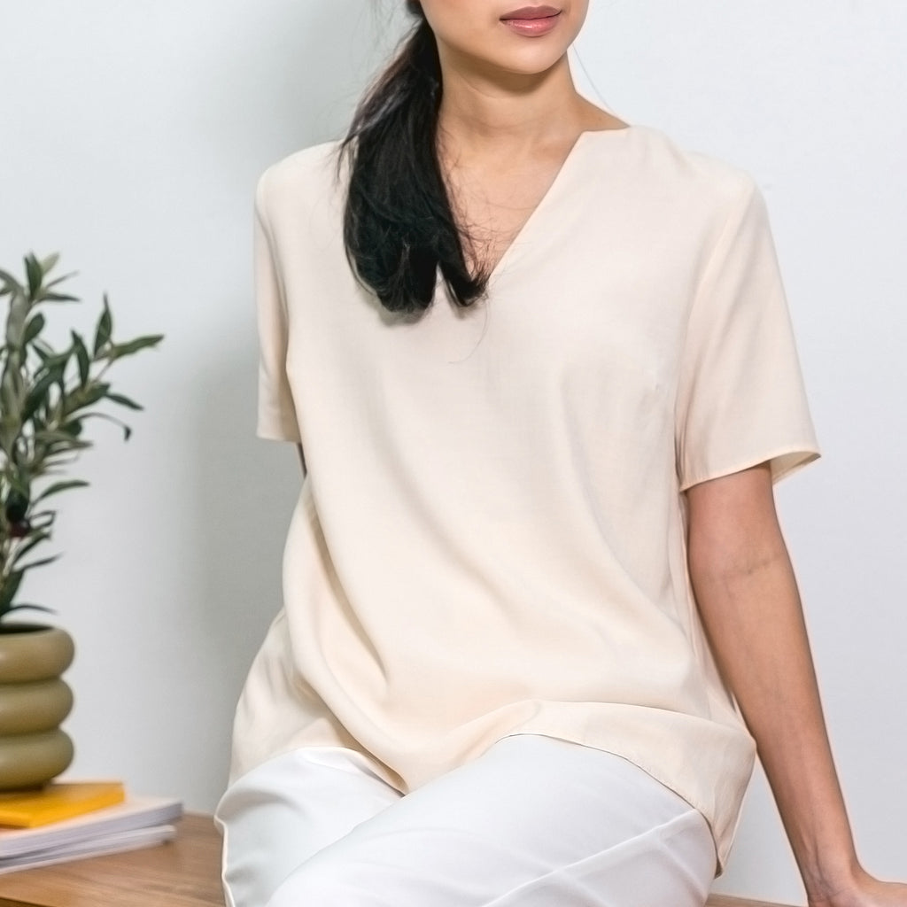 Chubby Chubby Ladies V Neck Short Sleeves Top - Beige